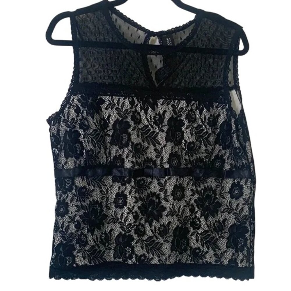 New York & Company top. Size large